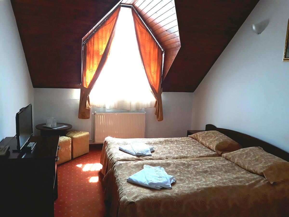 Motel Din Darste Săcele Zewnętrze zdjęcie