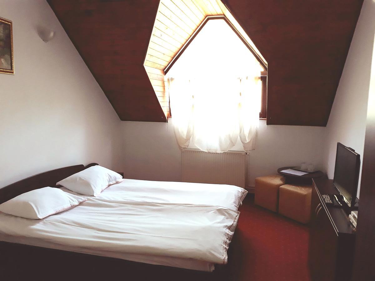 Motel Din Darste Săcele Zewnętrze zdjęcie
